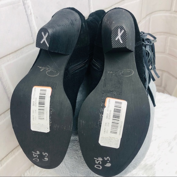 Reba Cowgirly Distressed Suede Fringe Mid Calf - Picture 8 of 8